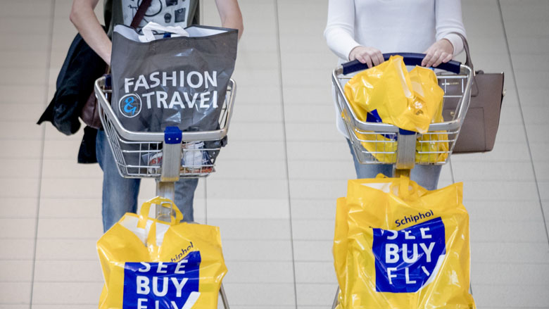 Winkeliers Schiphol informeren niet over invoerkosten