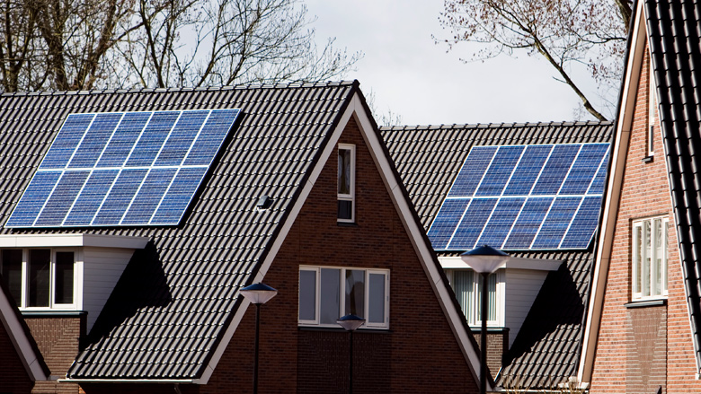 'Ruim een derde ziet brood in aanschaf zonnepanelen'