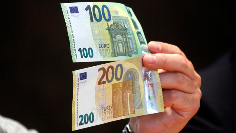 Nieuwe biljetten van 50, 100 en 200 euro zijn voortaan smaller