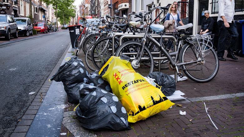 Amsterdam bereid om AEB met 6 miljoen te hulp te schieten