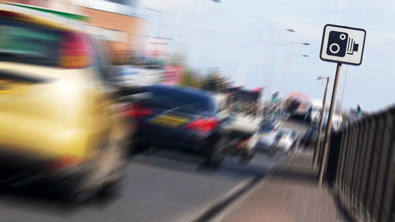 OM gaat extra flitspalen inzetten tegen te hard rijden