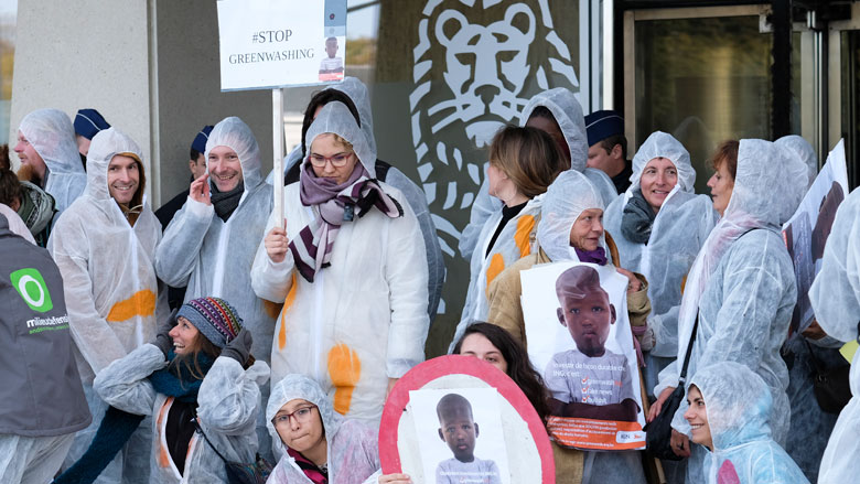 'ING schendt duurzaamheidsregels door lening aan Socfin'