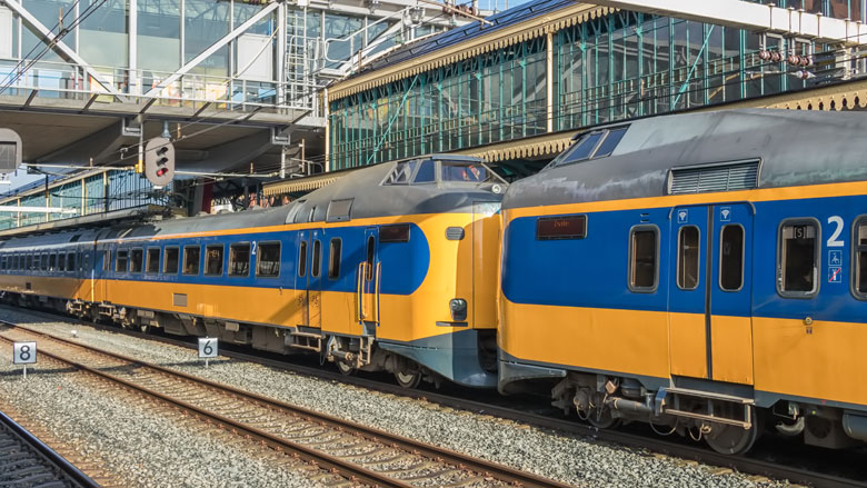 NS maakt treinreizen goedkoper voor jongeren