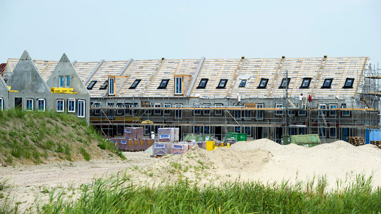 Steden verlagen parkeernormen bij nieuwbouwwoningen