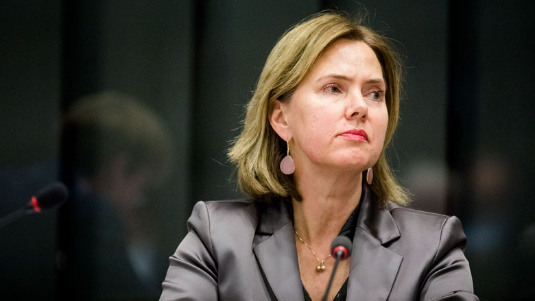 Minister stuurt documenten over remtests stint alsnog naar de Kamer
