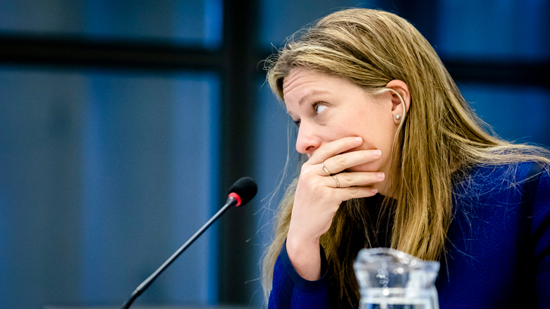 Minister wil lagere snelheid en beter toezicht in slachthuizen