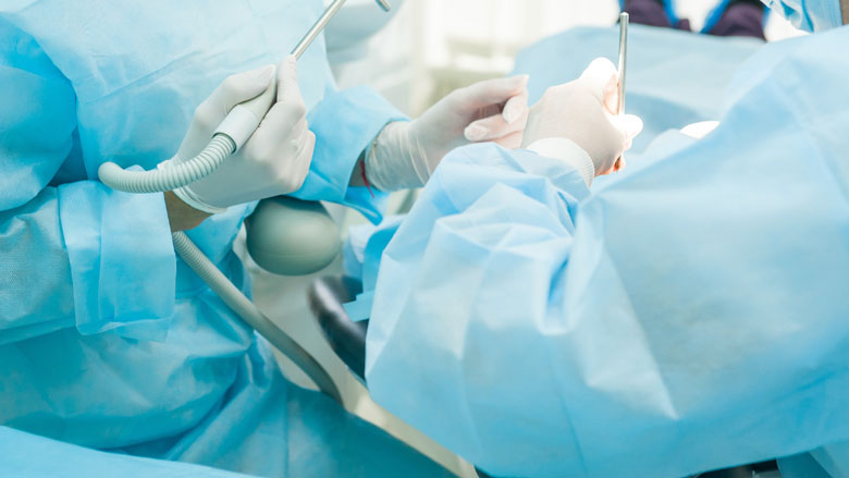 Johnson & Johnson krijgt miljoenenboete om misleiding bij implantaten