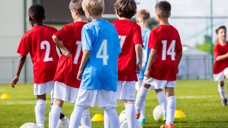 Jeugdvoetbal mag weer trainen: hier moet je je aan houden