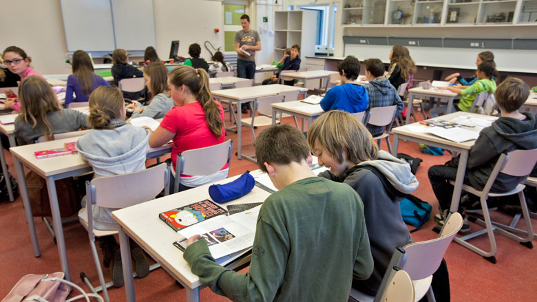 VO-raad: Overheid moet middelbare scholen in krimpregio's meer geld geven