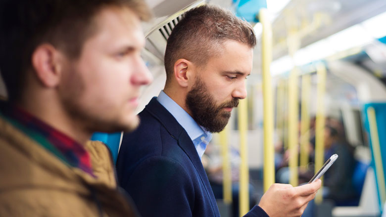 Proef NS: reizigers kunnen whatsappen als ze zich onveilig voelen
