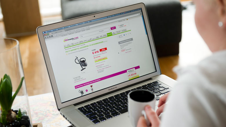 Nederlander winkelt weer meer via het internet