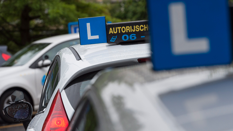 Hoe vind je de juiste rijschool?