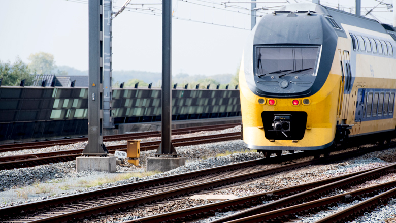 NS en ProRail willen vuurwerkvrije zones bij spoor