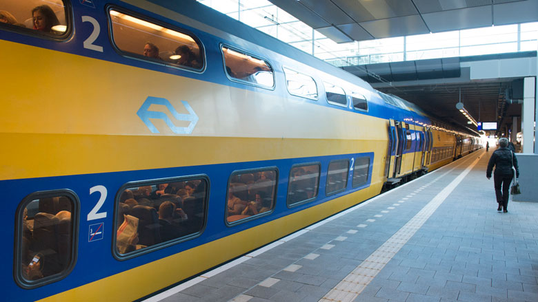NS experimenteert met reclame in de trein