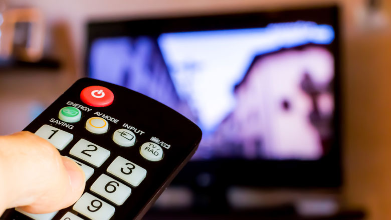 Aantal Nederlanders met tv-aansluiting weer gedaald