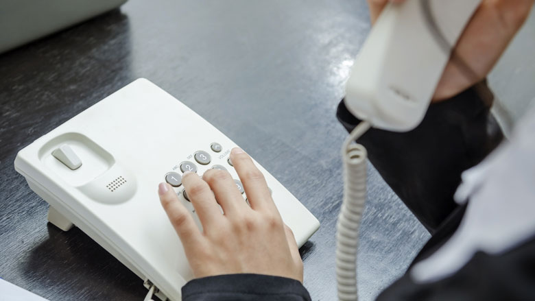Aantal vaste telefoonaansluitingen weer verder gedaald