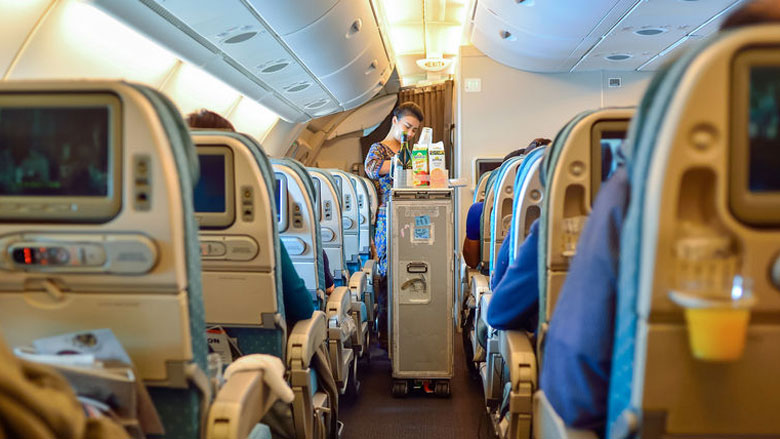 Vliegtuigmaaltijd in gevaar door stiptheidsactie KLM-medewerkers