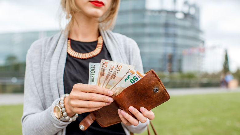 Meer vrouwen hebben voldoende inkomen voor levensonderhoud