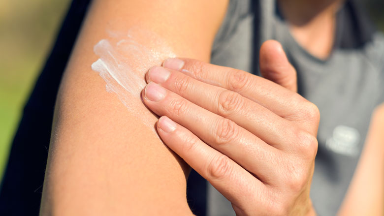 'Waarschuwing: zonnebrandspray biedt niet de beloofde beschermingsfactor'