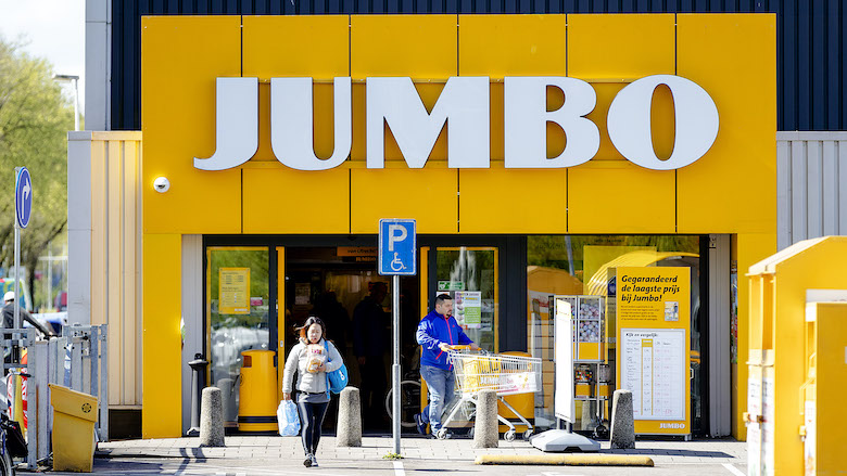 Jumbo stapt voor huismerkproducten over op scharrelkippen