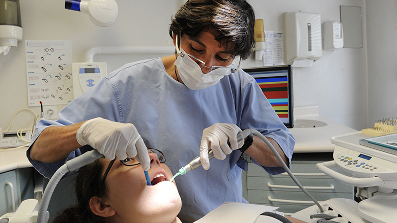 Ruim 100 tandartspraktijken komende dagen noodgedwongen gesloten