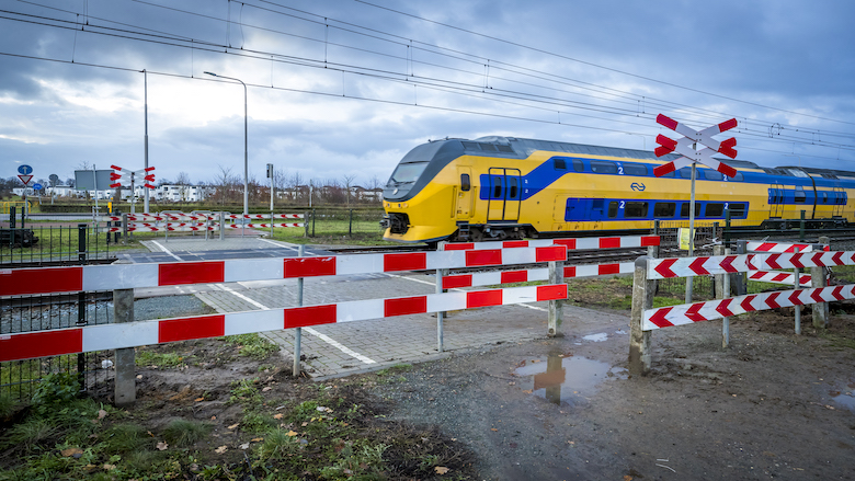 NS en ProRail nemen per direct maatregelen bij onbewaakte spoorwegovergangen