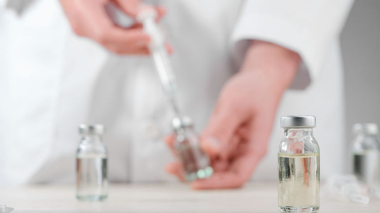 'Tweede coronavaccin is voor 94,1 procent werkzaam en niet goedgekeurd voor kinderen'