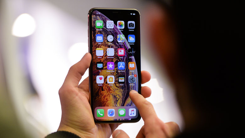 'Lek in iPhones met iOS15 doordat bluetooth actief blijft als apparaat uit staat'