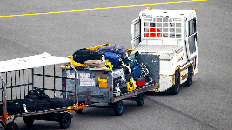 Zelfs Schiphol lijkt niet te weten hoe groot de bagagechaos is