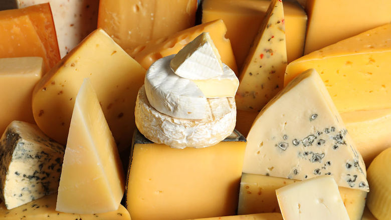 Een overzicht: in welke kaas zit het minste vet? - Radar - het consumentenprogramma van AVROTROS