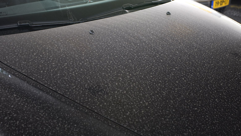 Saharastof: stel het wassen van je auto nog maar even uit