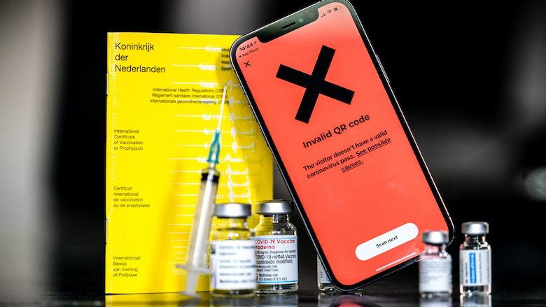 Eerste prik in een ander EU-land gekregen? Binnenkort een tijdelijk papieren vaccinatiebewijs