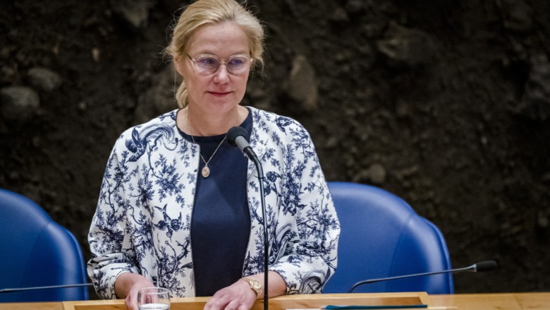 Minister Kaag beantwoordt Kamervragen na Dexia-uitzending van Radar