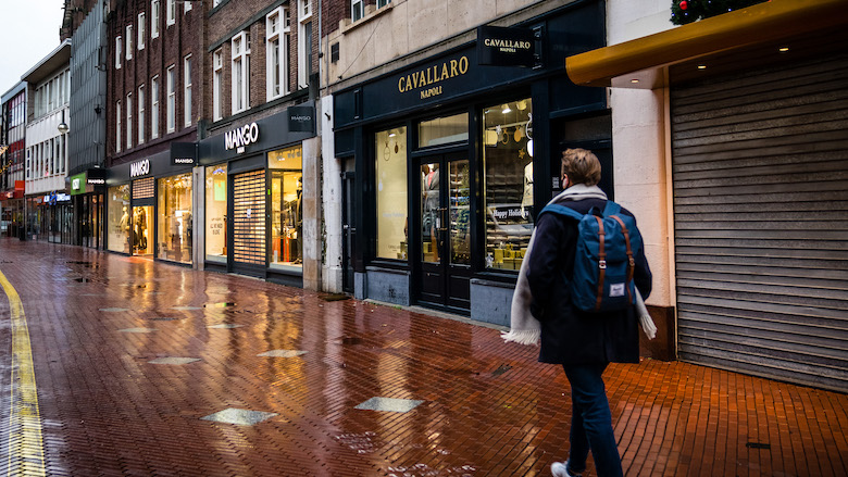 Viroloog en OMT-lid: 'Lockdown moet mogelijk worden verlengd'