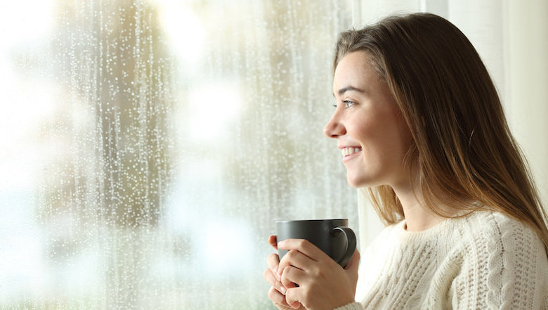 Hoe blijf je positief in de donkere maanden? Tips van een neurowetenschapper