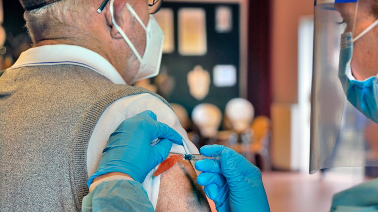 'Nederlanders willen beloning voor vaccinatie'