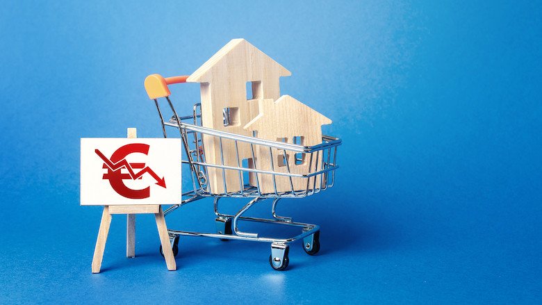 Rabobank verwacht daling in huizenprijzen, maar woningen worden niet betaalbaarder